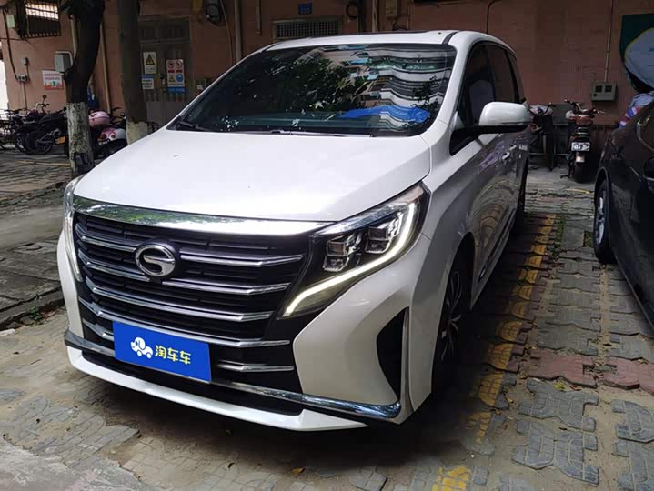 Фото 1 - GAC Trumpchi M8