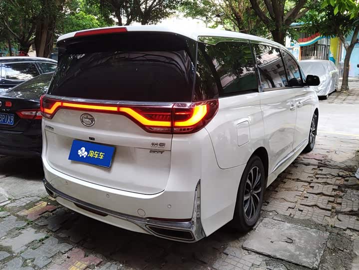 Фото 3 - GAC Trumpchi M8