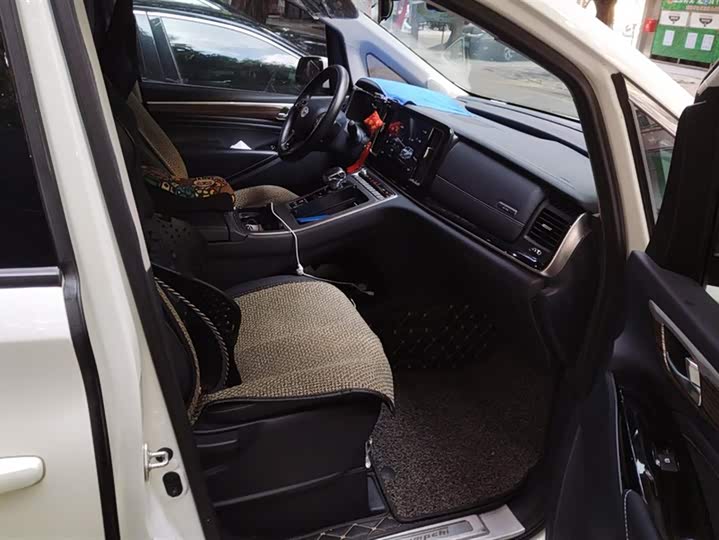 Фото 8 - GAC Trumpchi M8