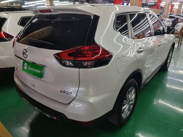 Фото 7 - Nissan X-Trail