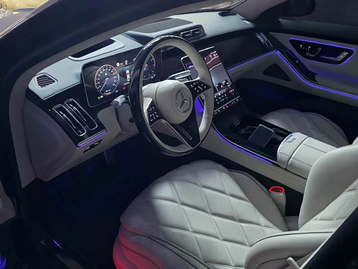 Фото 3 - Mercedes-Benz Maybach S-Class