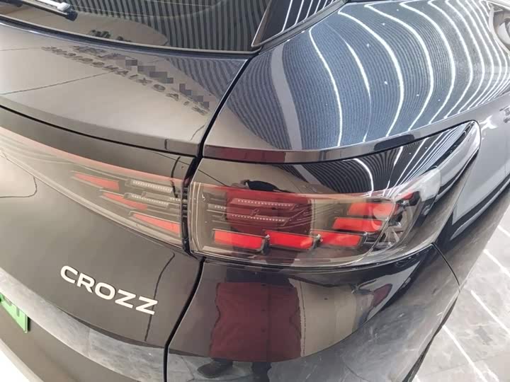 Фото 8 - Volkswagen ID.4 Crozz