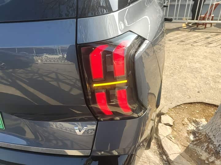 Фото 8 - GAC Aion V