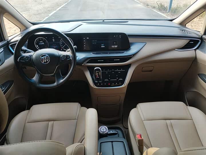 Фото 9 - Buick GL8 ES