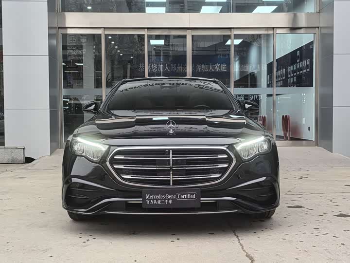 Фото 8 - Mercedes-Benz E-Class