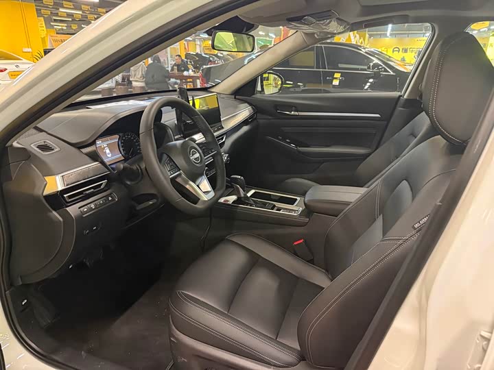 Фото 4 - Nissan Teana