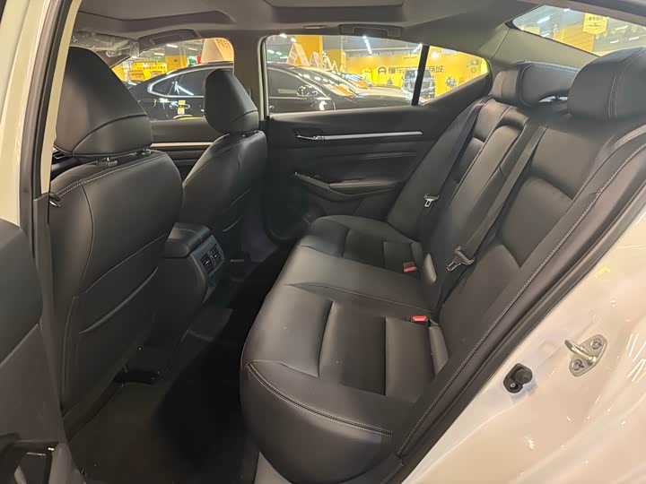 Фото 5 - Nissan Teana