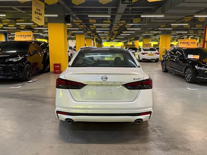 Фото 7 - Nissan Teana