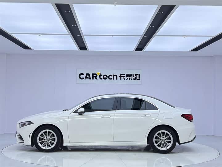 Фото 2 - Mercedes-Benz A-Class