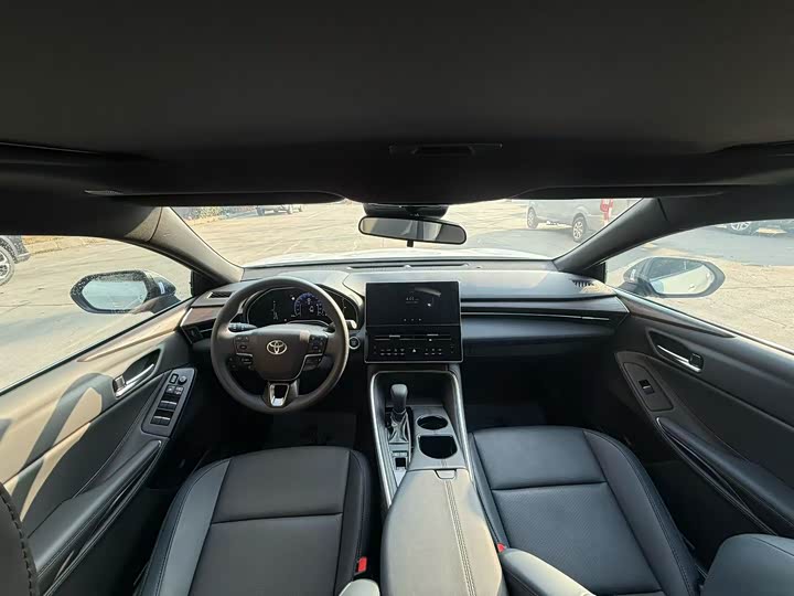 Фото 6 - Toyota Avalon