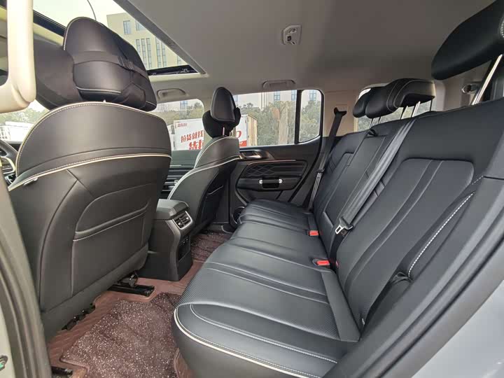 Фото 6 - Tank 300