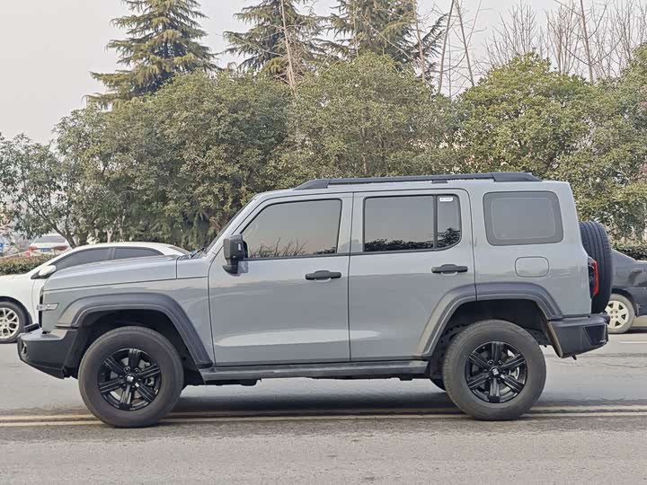 Фото 7 - Tank 300