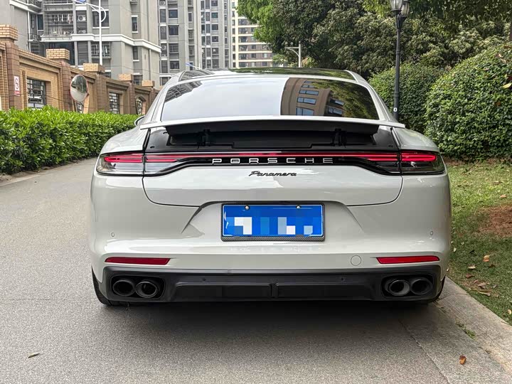 Фото 5 - Porsche Panamera