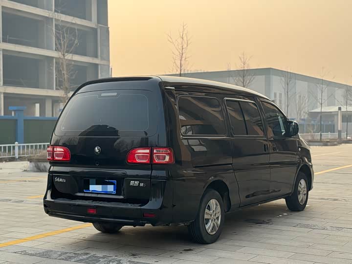 Фото 4 - Dongfeng Forthing Lingzhi M5