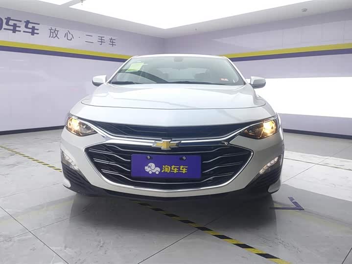 Фото 2 - Chevrolet Malibu XL