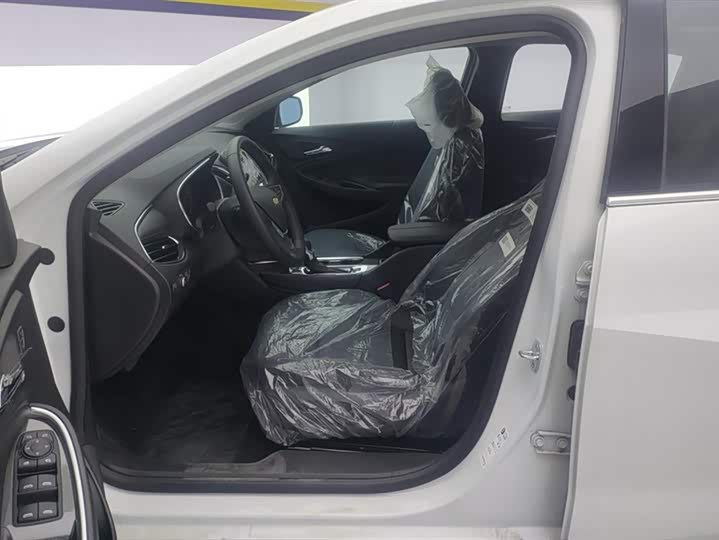 Фото 9 - Chevrolet Malibu XL