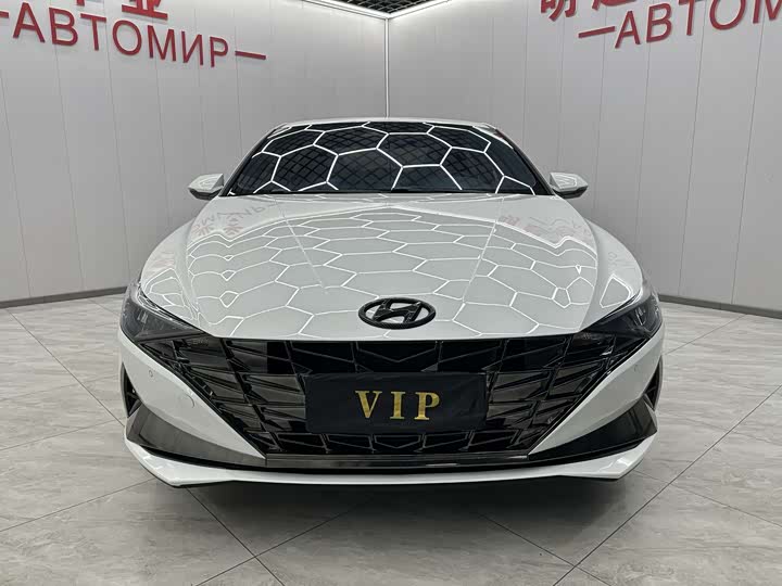 Фото 3 - Hyundai Elantra N line