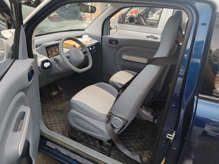 Фото 9 - Bestune Pony