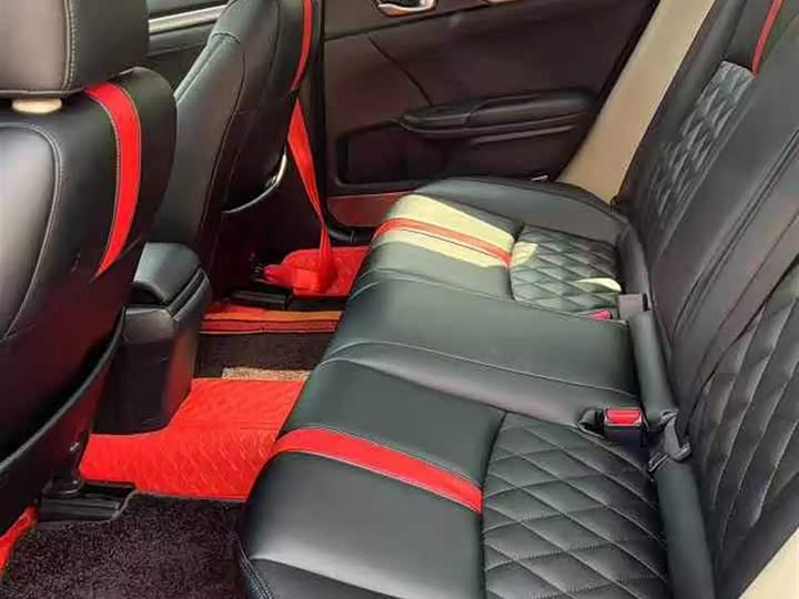 Фото 6 - Honda Civic