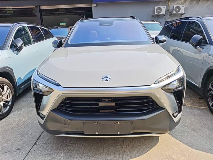 Фото 3 - Nio ES8