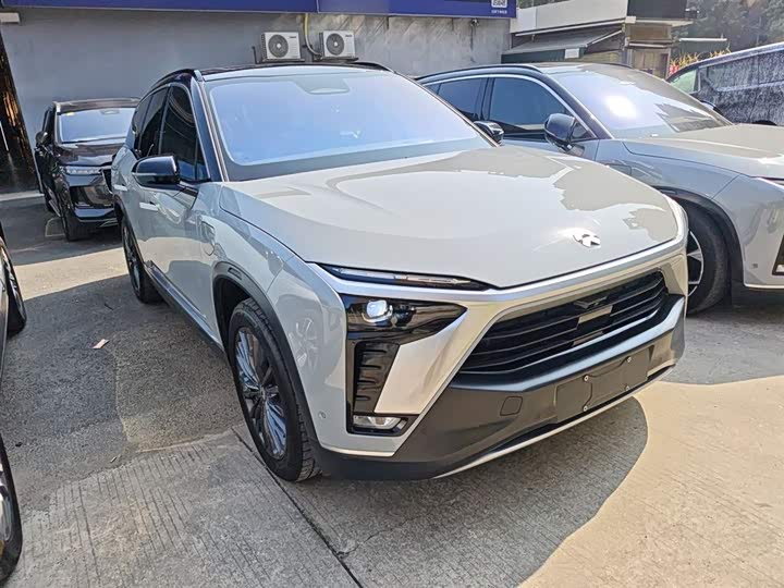 Фото 4 - Nio ES8