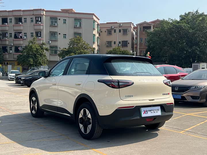 Фото 7 - Geely Galaxy Geome