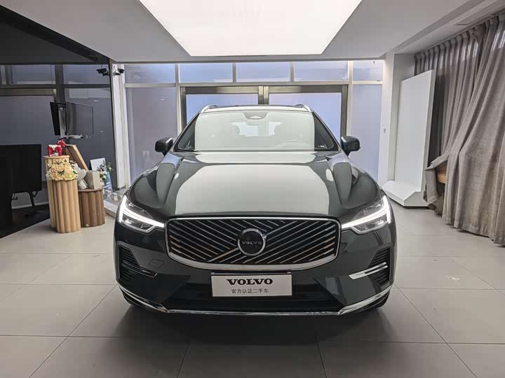 Фото 2 - Volvo XC60