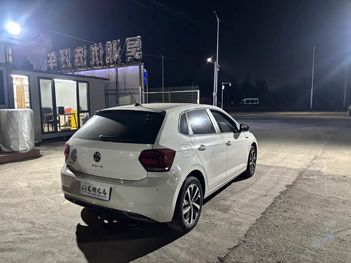 Фото 6 - Volkswagen Polo