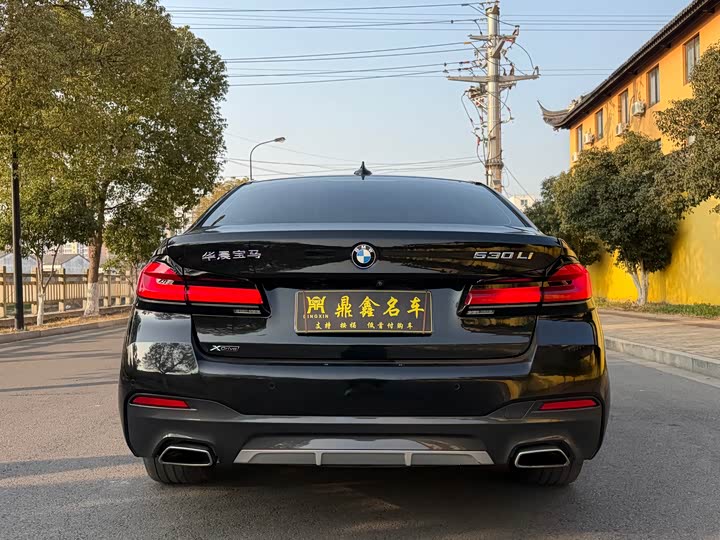 Фото 5 - BMW 5 Series