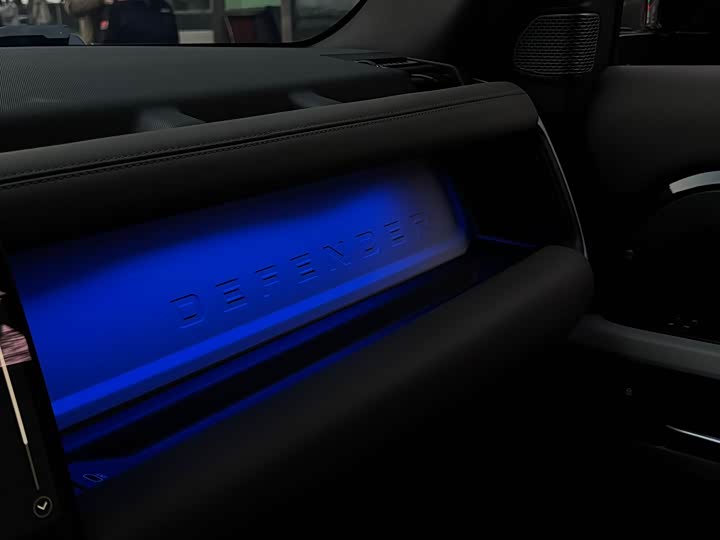 Фото 7 - Land Rover Defender