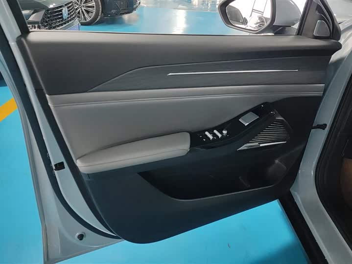 Фото 7 - Geely Galaxy L6