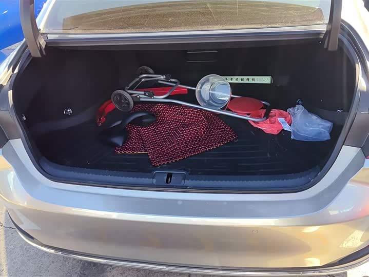 Фото 4 - Lexus ES