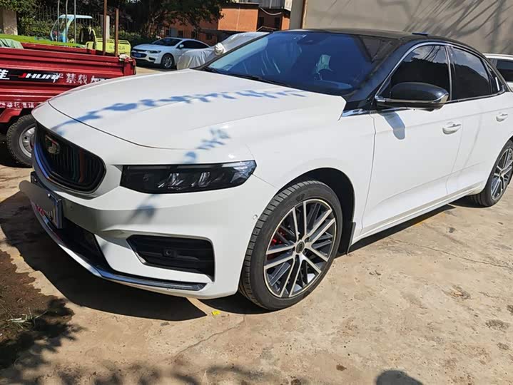 Фото 1 - Geely Preface