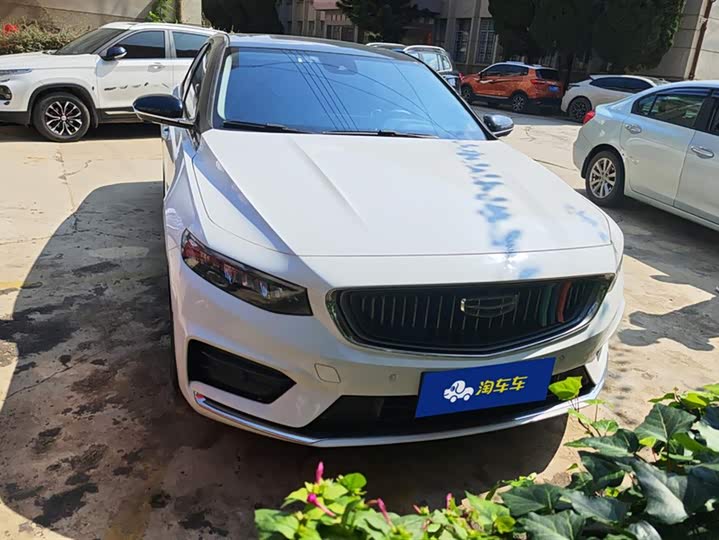 Фото 2 - Geely Preface