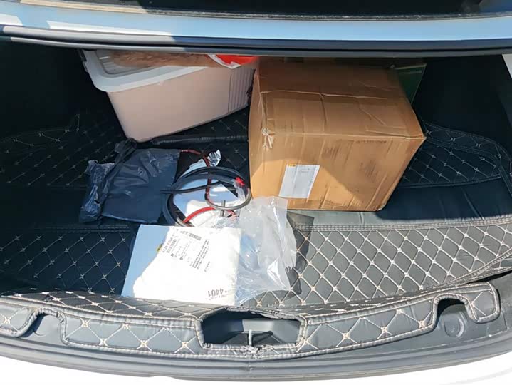 Фото 4 - Geely Preface