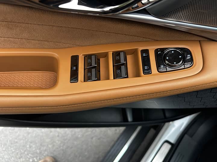 Фото 4 - GAC Trumpchi ES9