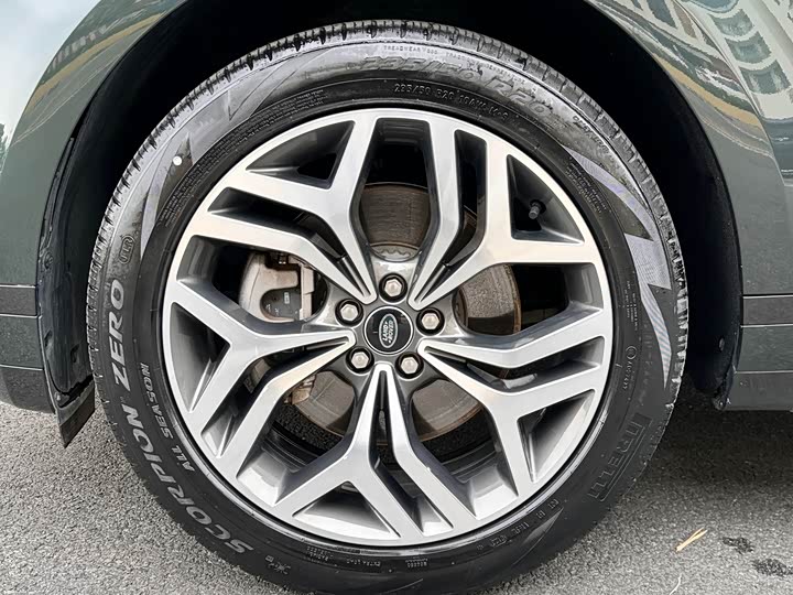 Фото 4 - Land Rover Range Rover Evoque L