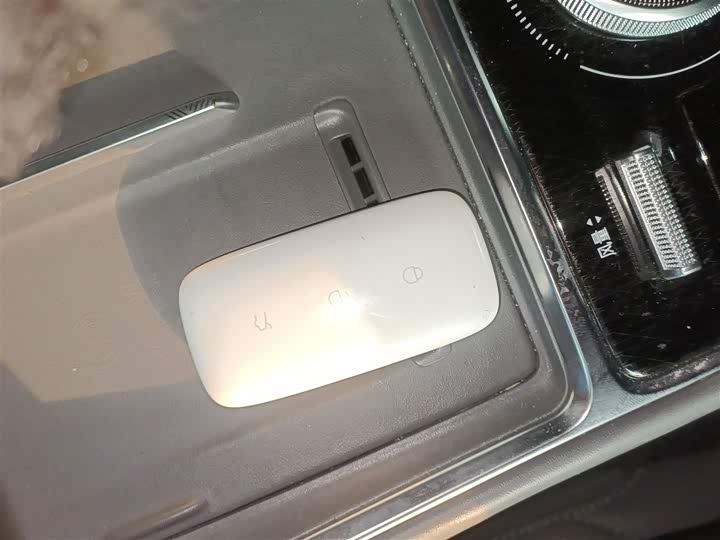 Фото 9 - Geely Galaxy L6