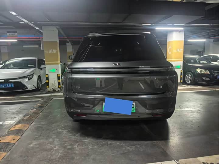 Фото 7 - LiXiang L8