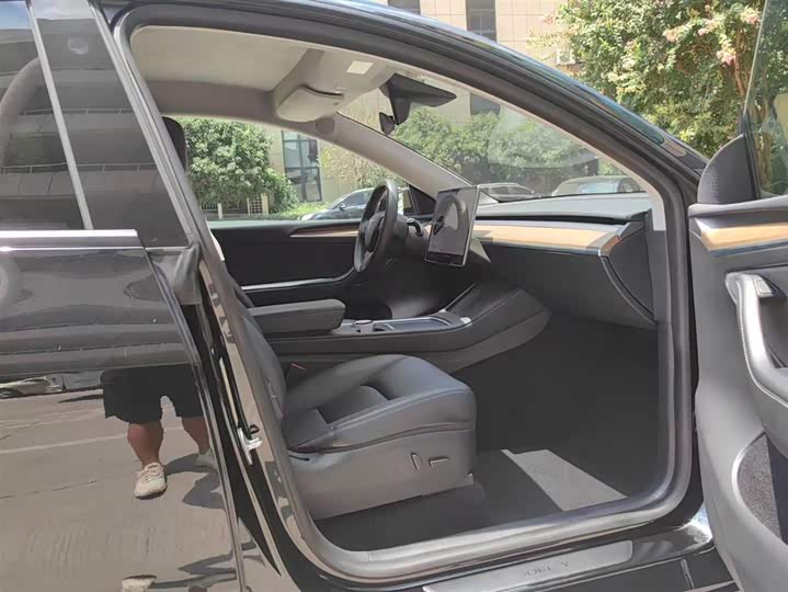 Фото 7 - Tesla Model Y