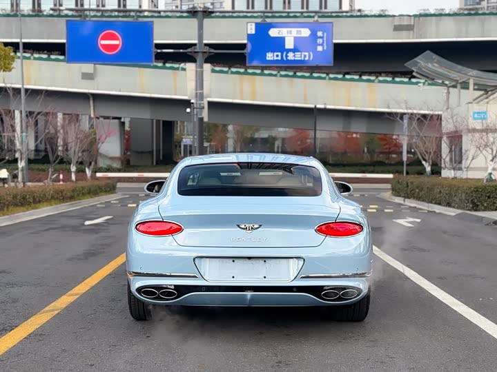 Фото 4 - Bentley Continental GT