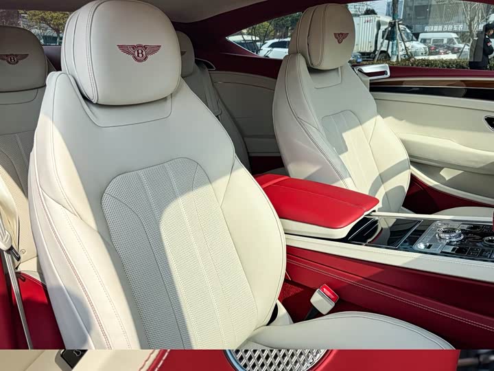 Фото 7 - Bentley Continental GT