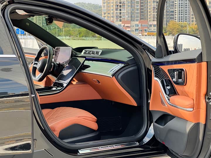 Фото 7 - Mercedes-Benz S-Class