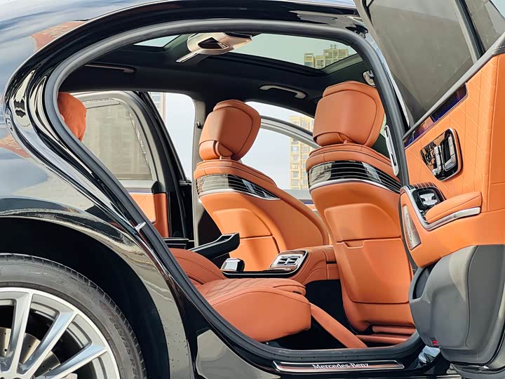 Фото 8 - Mercedes-Benz S-Class