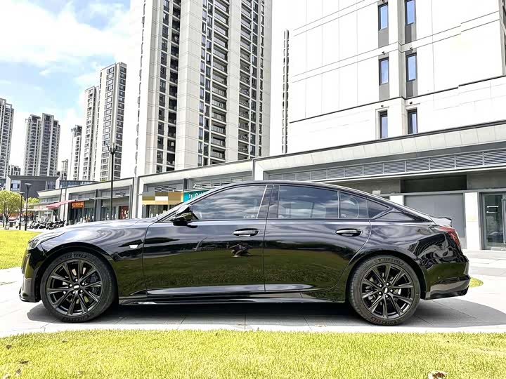 Фото 2 - Cadillac CT5