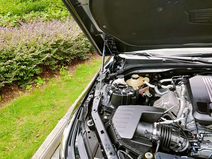 Фото 9 - Cadillac CT5