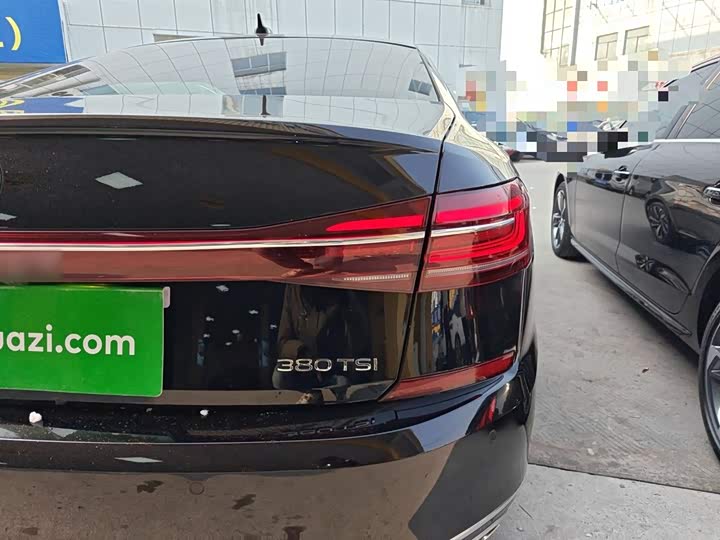 Фото 8 - Volkswagen Passat