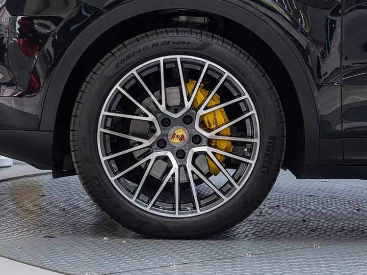 Фото 3 - Porsche Cayenne