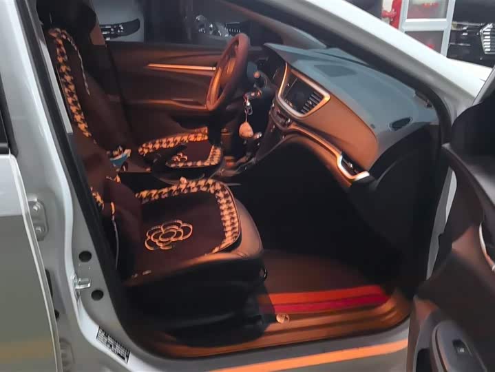 Фото 8 - Buick Excelle GT