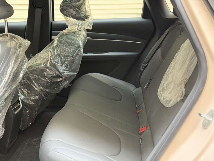 Фото 8 - XPeng Mona M03